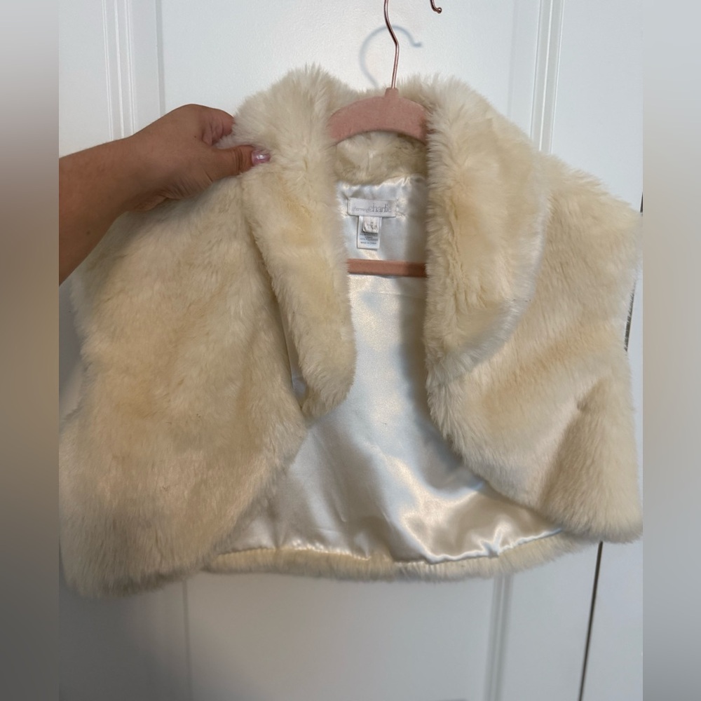 Charlies Cream Faux Fur Wrap